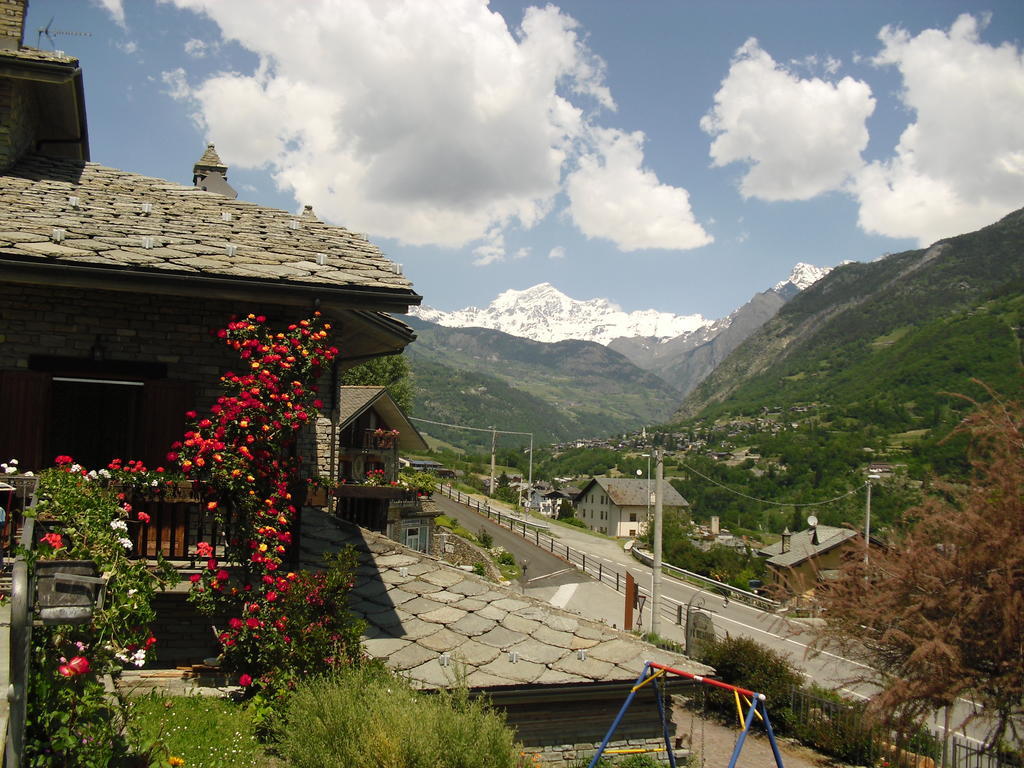 B&B Les Fleurs Gignod Экстерьер фото
