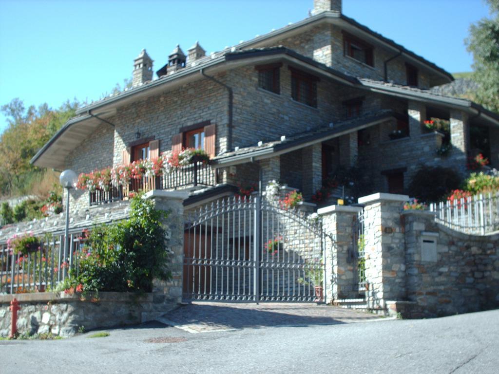 B&B Les Fleurs Gignod Экстерьер фото