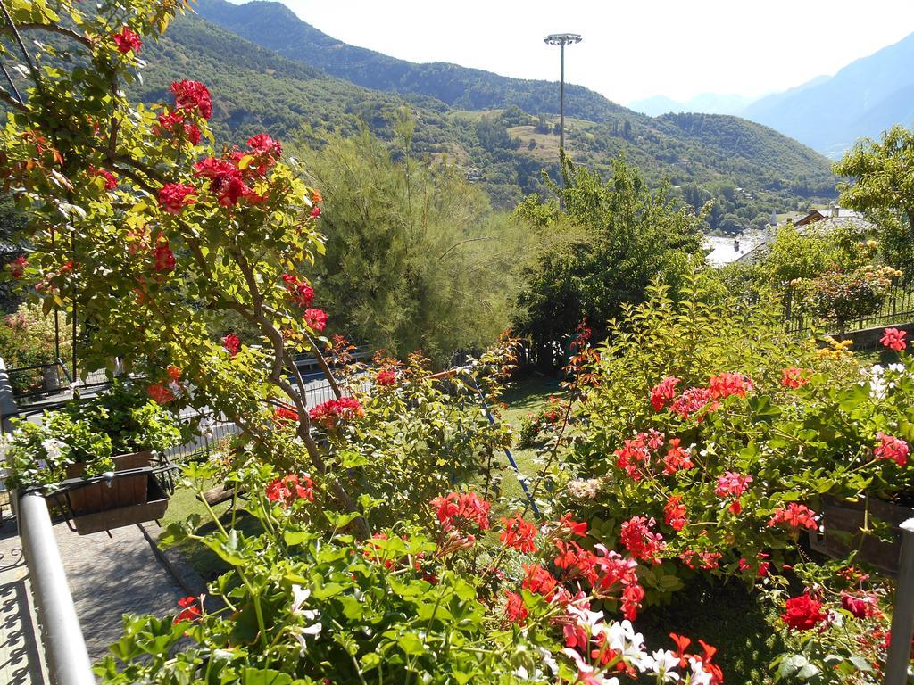 B&B Les Fleurs Gignod Экстерьер фото