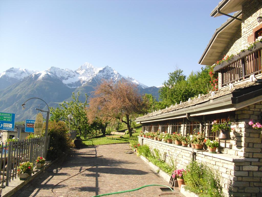 B&B Les Fleurs Gignod Экстерьер фото